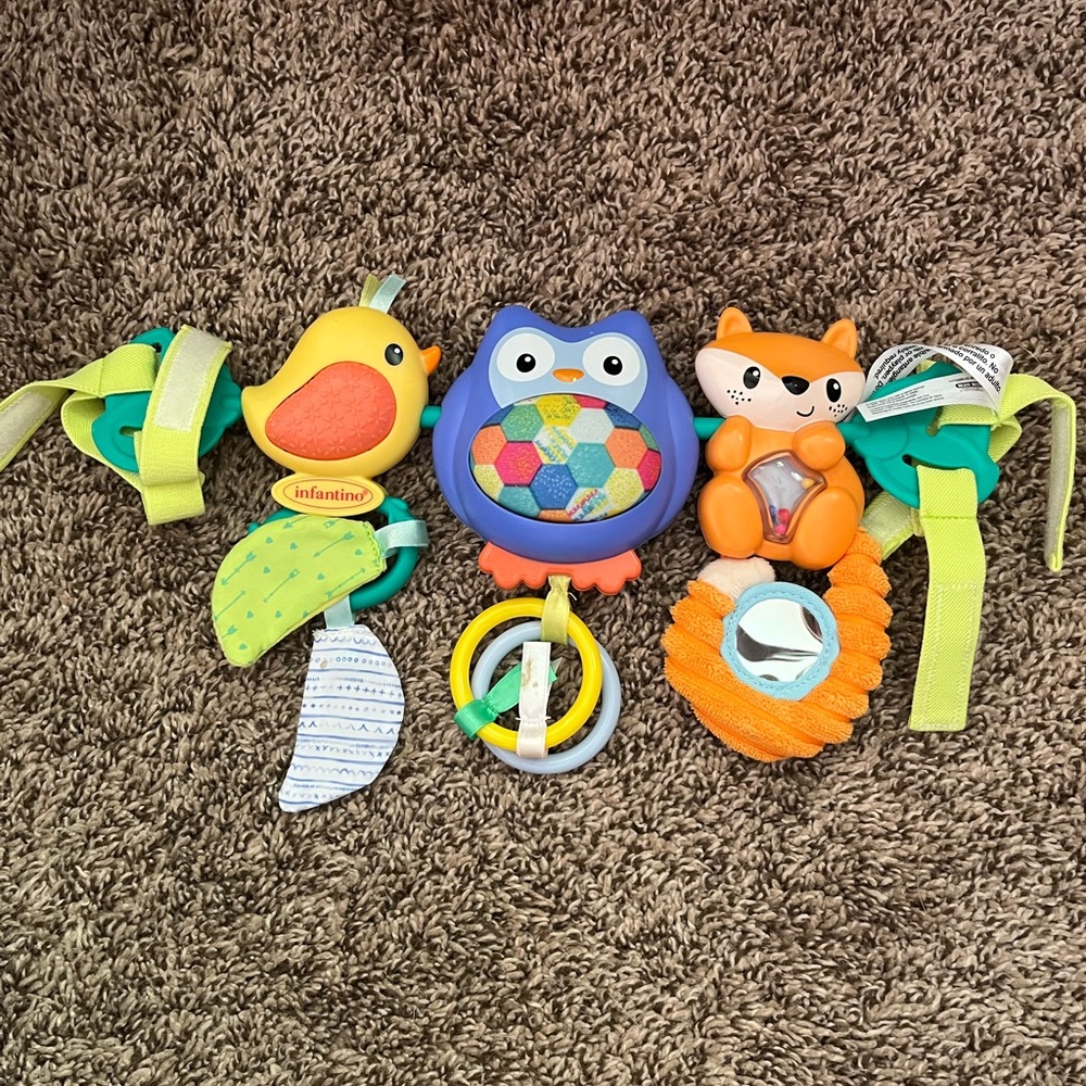 Infantino Vibrant Animal Play Set with Yellow, Blue, and Orange